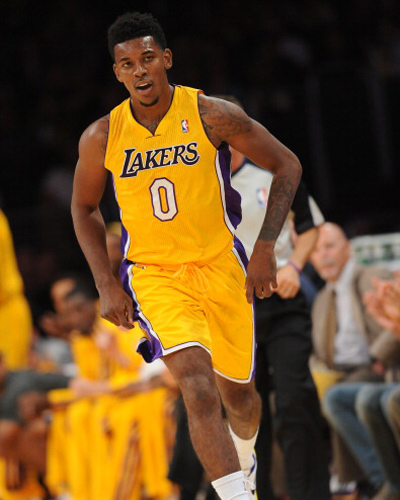 哈登顺势以 哈登顺势以