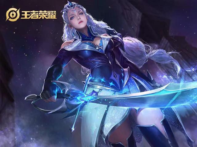 紧密缠绕的 紧密缠绕的